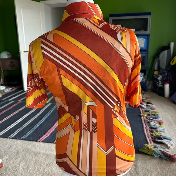 Vintage Geometric Orange Mens Shirt - Picture 2 of 5